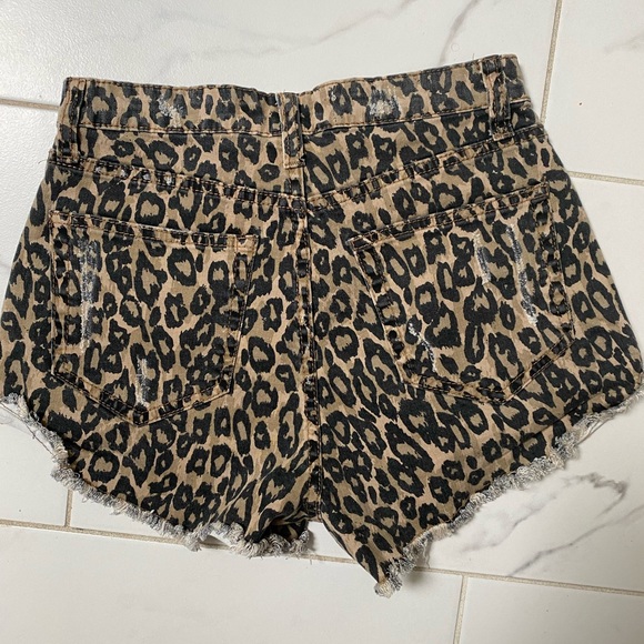 Vintage Havana shorts - Picture 2 of 4